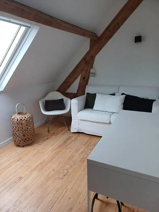 بيت للعطل Un Jardin En Ville - Au Calme - Proche Des Plages فرنسا